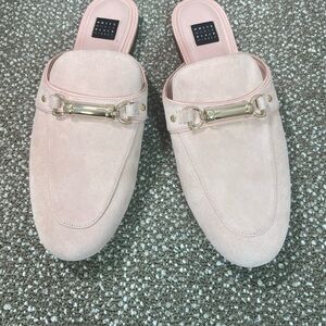White House Black Market Women's Pink Suede  Slip on flats Loafers Size 8 1/2.
